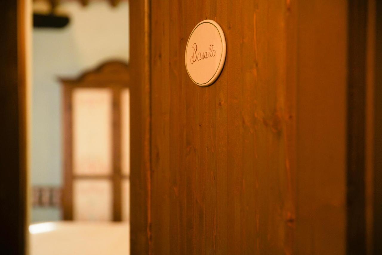 Locanda Del Viandante B&B 앙기아리 외부 사진